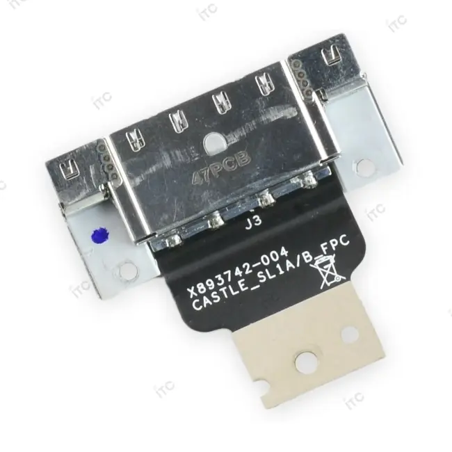 Surface Pro 3 充電コネクター