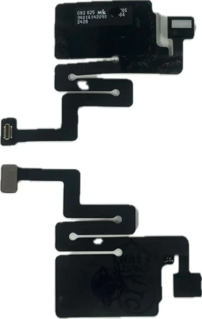 iPhone 16 Plus フロントセンサー