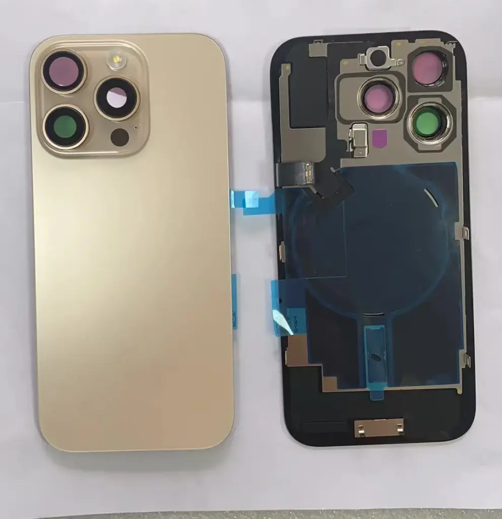 iPhone16Proバックガラス互換品（レンズ＆MagSafe付き）ゴールド ロゴなし