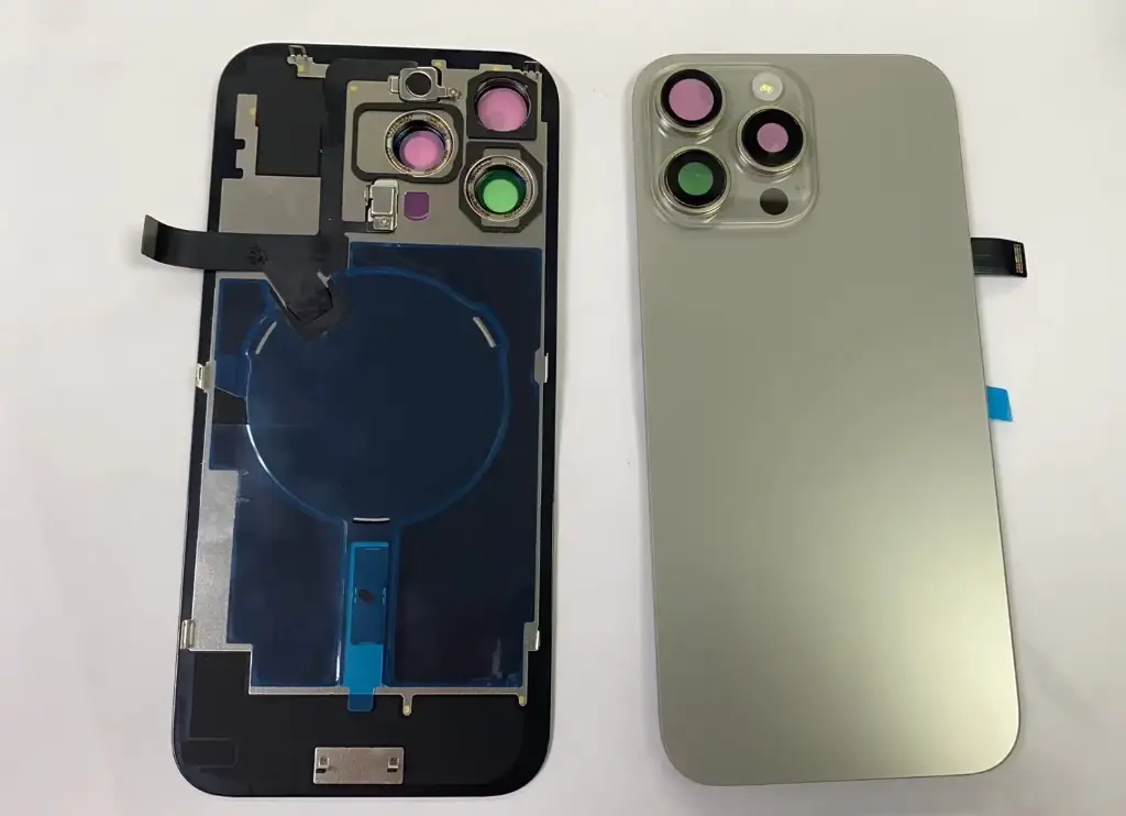 iPhone16ProMaxバックガラス互換品（レンズ付き）ナチュラル ロゴなし