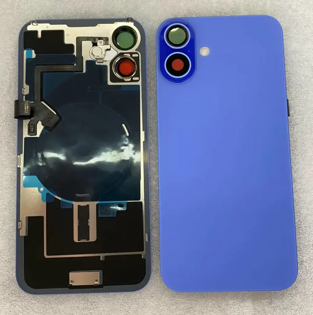iPhone16Plusバックガラス互換品（レンズ＆MagSafe付き）青 ロゴなし