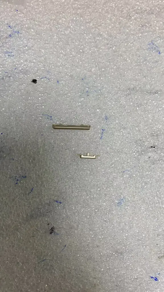 HUAWEI P20 Lite 電源＆ボリュームボタン ゴールド