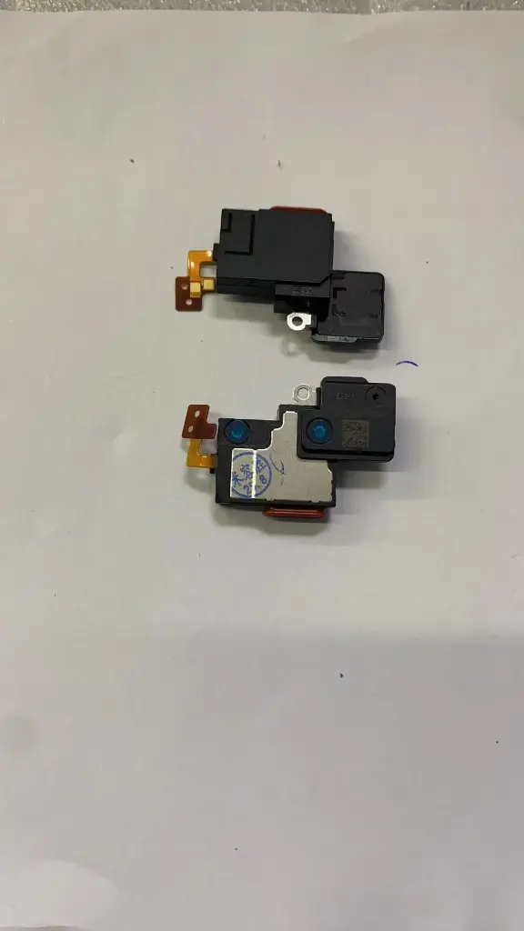 Google Pixel 6a イヤースピーカー