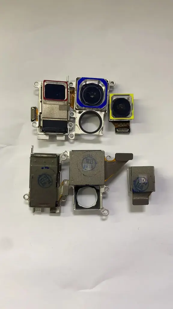 Google Pixel 9 Pro バックカメラモジュール（50MP+48MP+48MP）