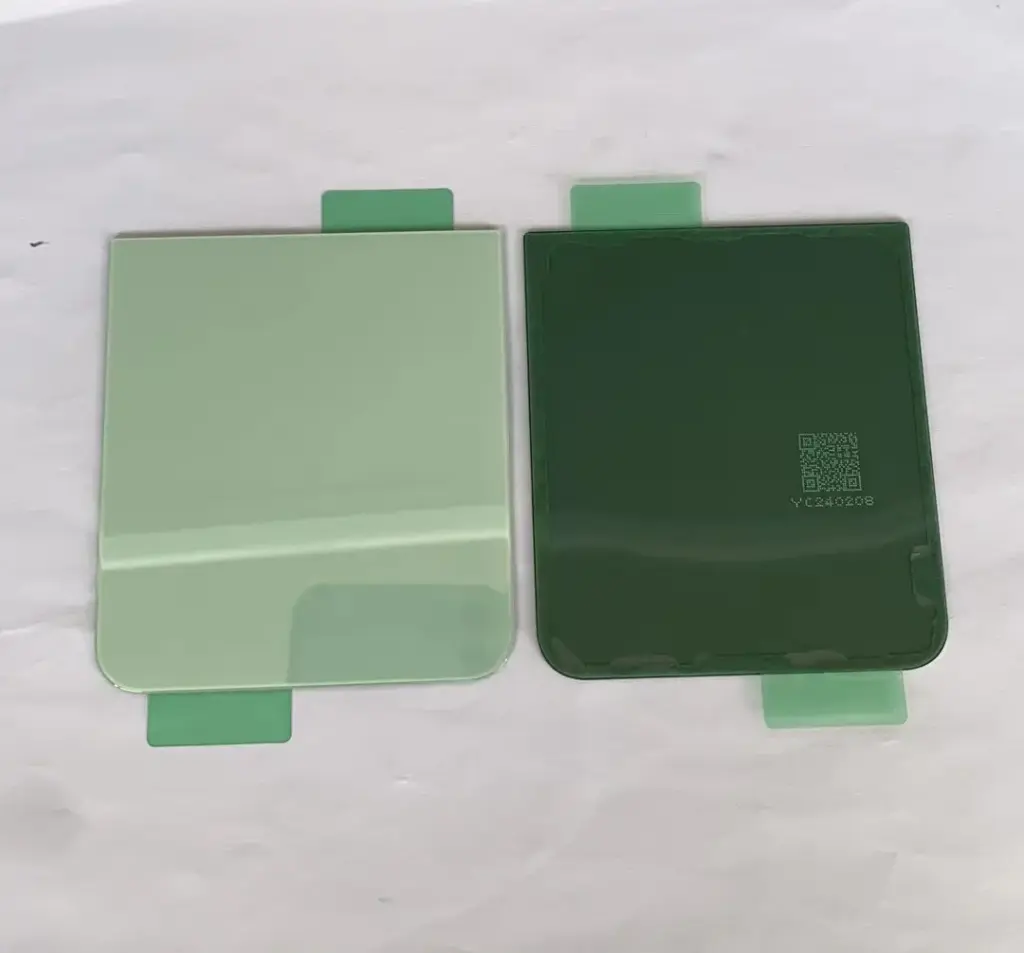 Galaxy Z Flip5  バックガラス グリーン