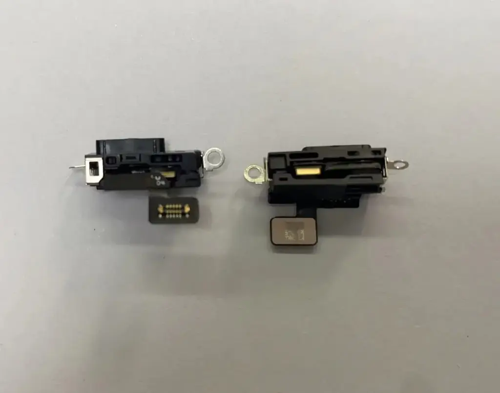 iPhone 17 Pro 充電ポートセンサーモジュール