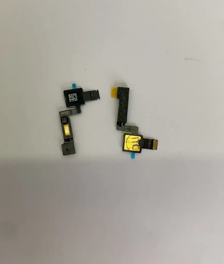 iPad mini 7(A17 Pro) 2024 マイクフレックスケーブル