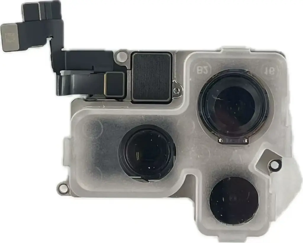 iPhone 16 ProMax アウトカメラ