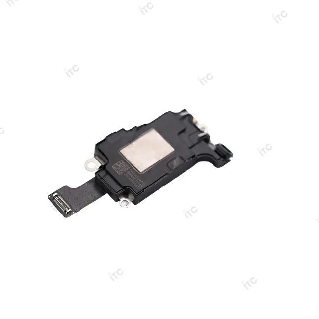 iPhone 16 Pro イヤースピーカー