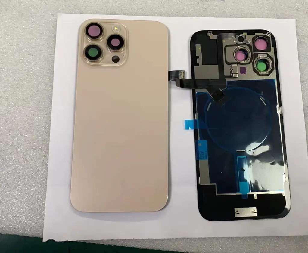 iPhone 16ProMaxバックガラス（レンズ＆MagSafe付き）互換品 ゴールド ロゴなし