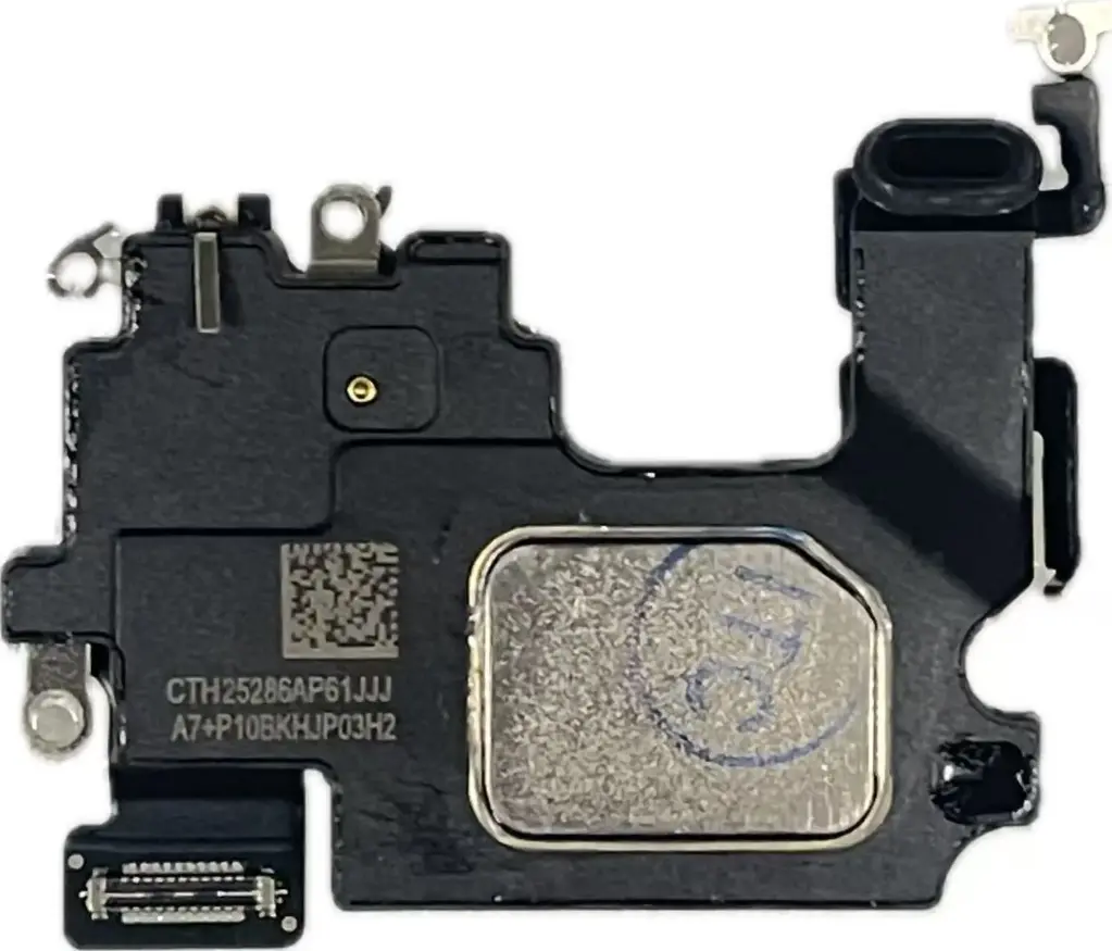 iPhone 16e イヤースピーカー