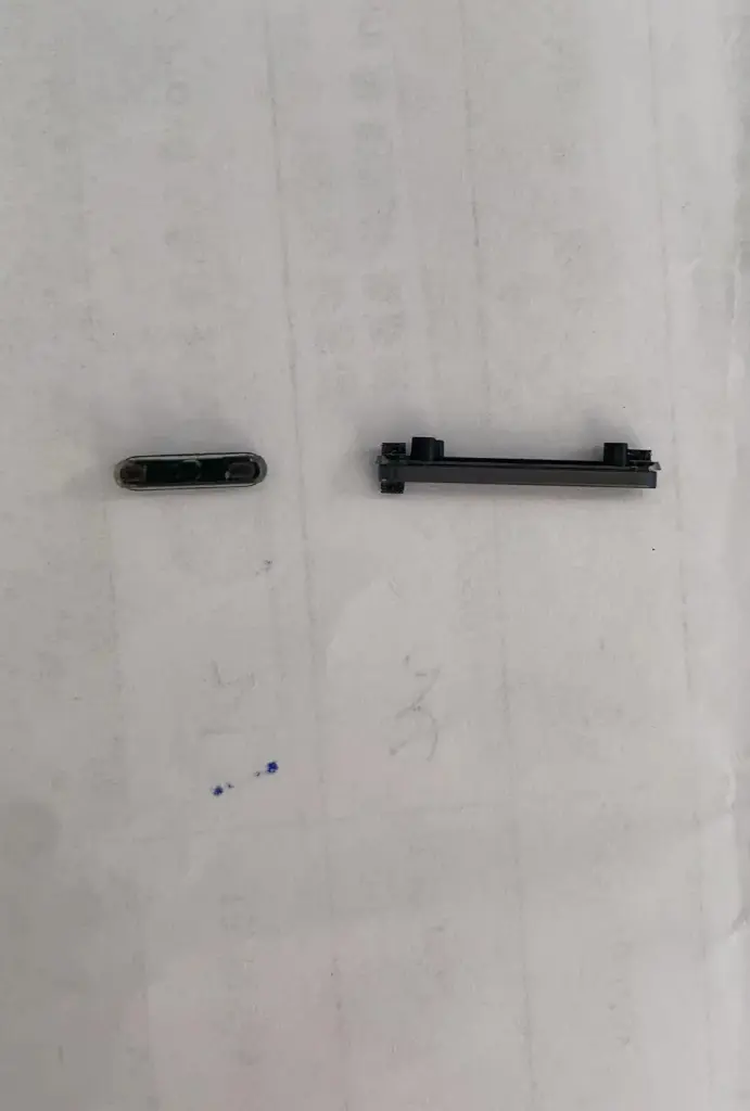 Google Pixel 8 電源+音量ボタン 黑