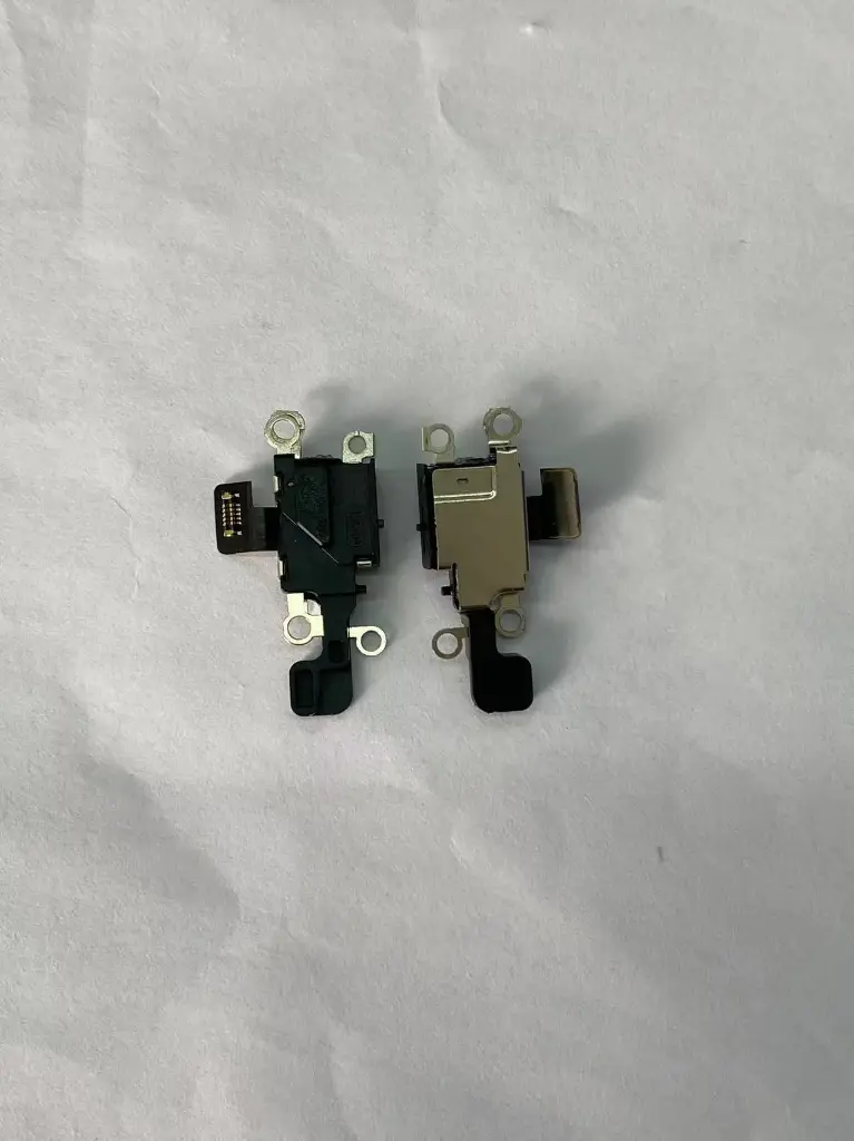 iPhone 16 充電ポートセンサーモジュール