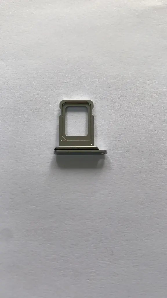 iPhone 16Pro・16 ProMax 通用 SIMトレイ シングル ホワイトチタニウム