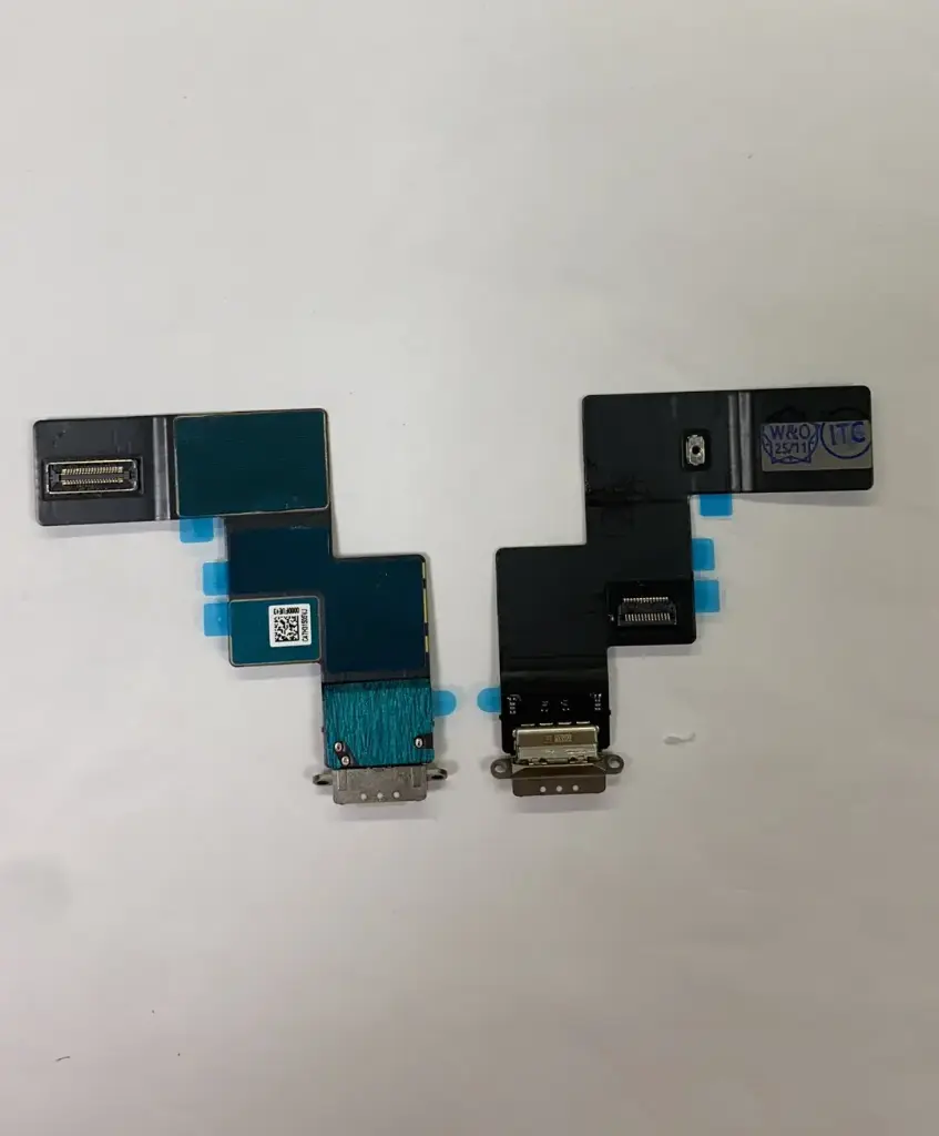 iPad Air 13 インチ (M2) 2024/(M3)2025  ドックコネクターホワイト（取り外し品）