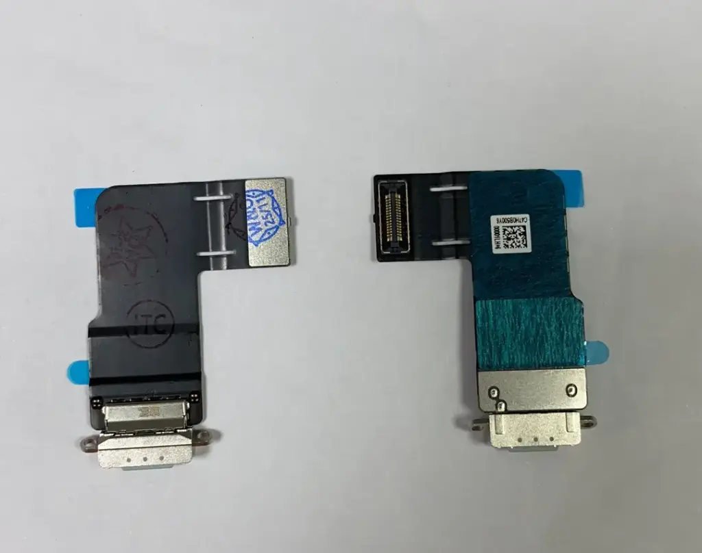 iPad Air 11 インチ (M2) 2024/(M3)2025  ドックコネクターブルー（取り外し品）