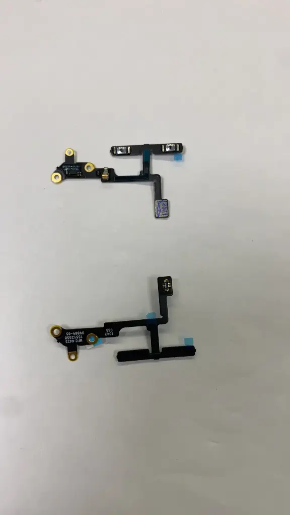 iPad Pro 13 インチ (M4) 2024  音量フレックスケーブル （取り外し品）