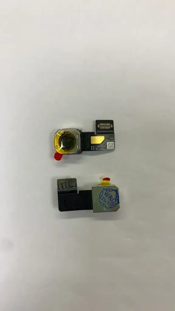 iPad Pro 13 インチ (M4) 2024 リアカメラ（取り外し品）