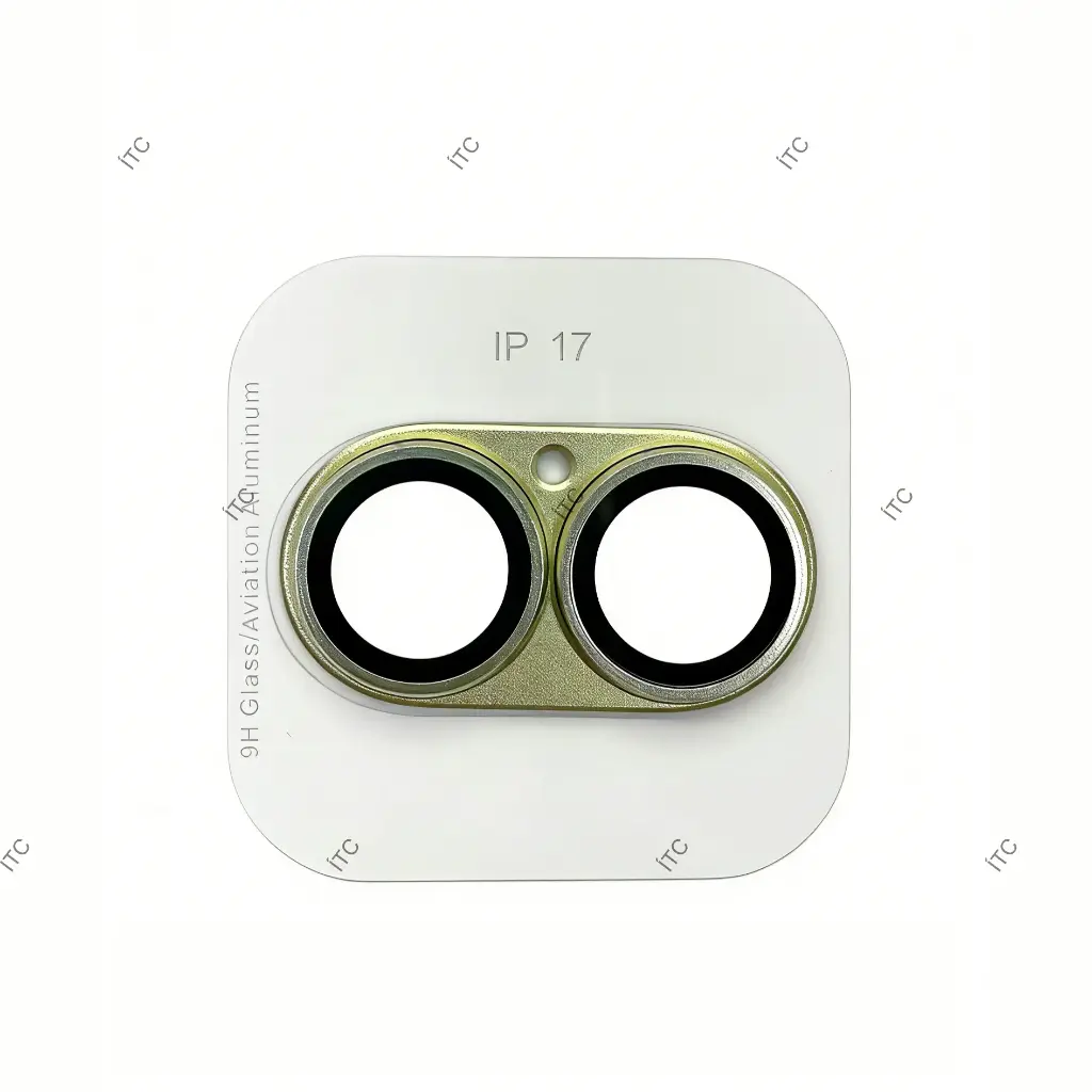 iPhone 17 カメラレンズ（枠付き）グリーン