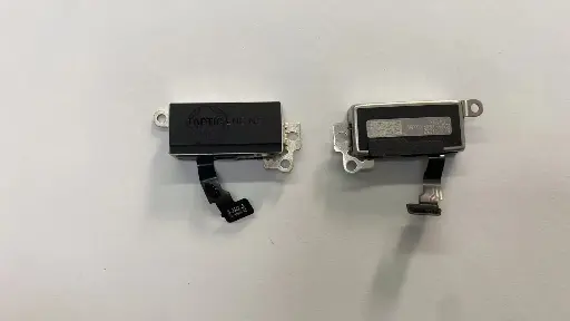 [S1231] iPhone 17 Pro バイブレーター