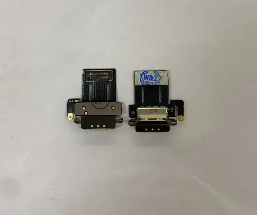 [S3310] iPad Pro 11 インチ  2024 ドックコネクター シルバー 互換品