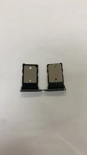 [S3353] Pixel 9 Pro SIMトレイ ブラック